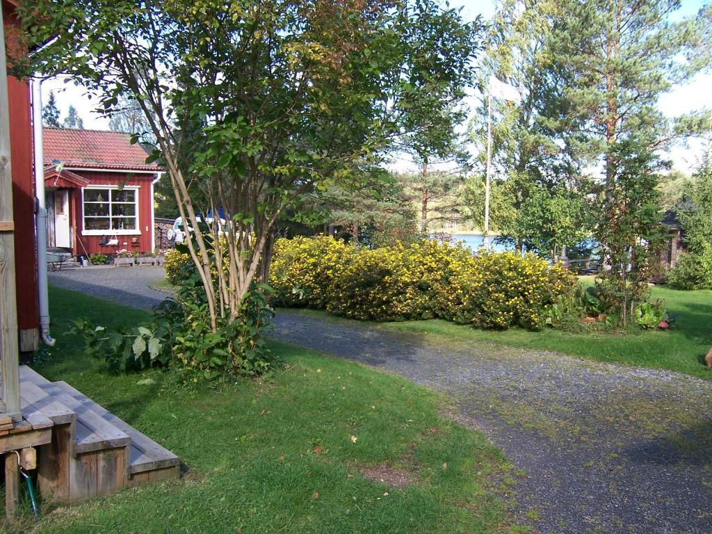Nya Skogsgarden Hostel Mårbacken Exterior foto