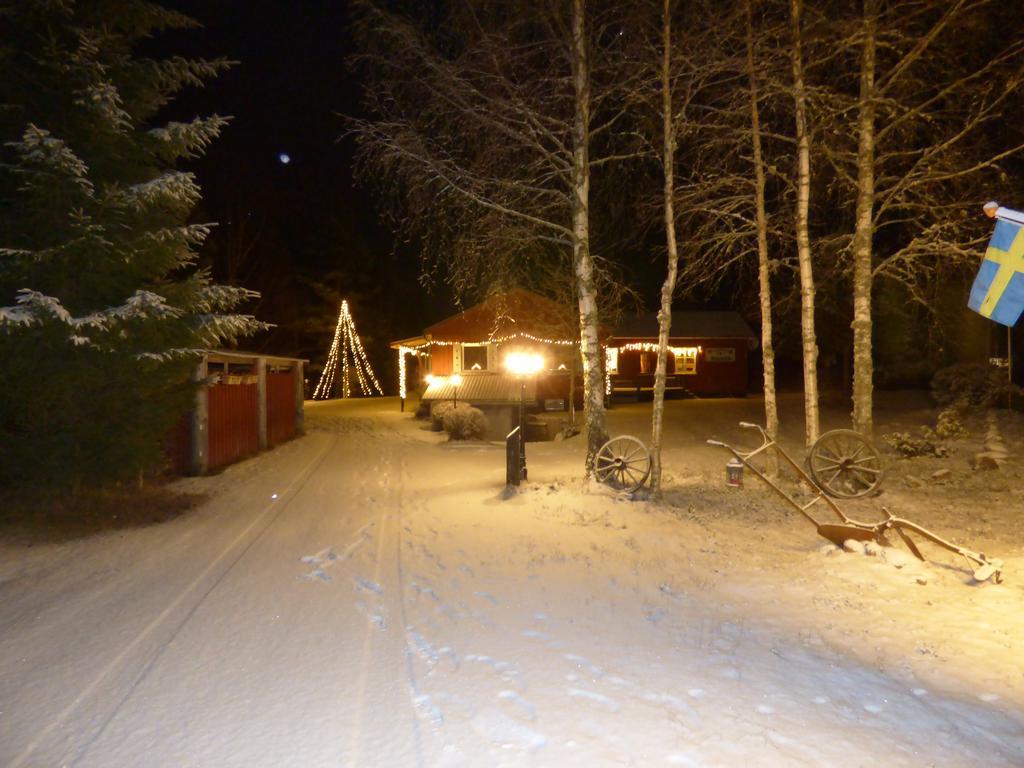 Nya Skogsgarden Hostel Mårbacken Exterior foto